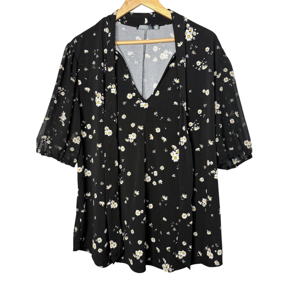 CURE Black Daisy Floral Print‎ Tie Neck Top Short Sleeve Women Plus Size 3XL NWT